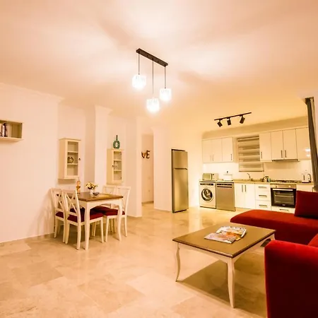 Garden Court Apartment