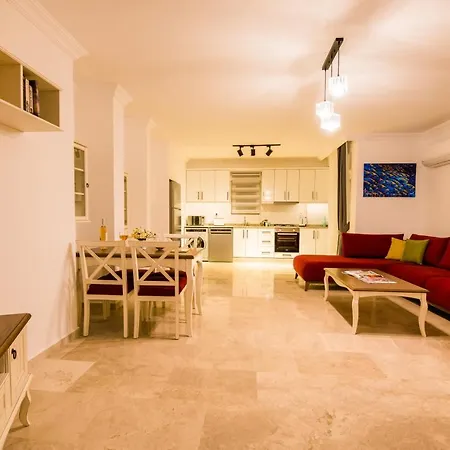 Apartment Garden Court