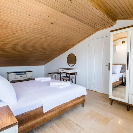 Garden Court Apartment Kalkan